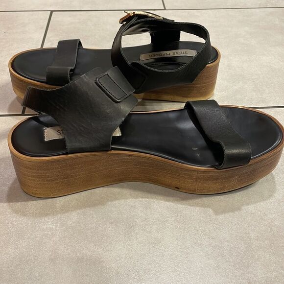 steve Madden woman’s black sandals - Picture 12 of 12